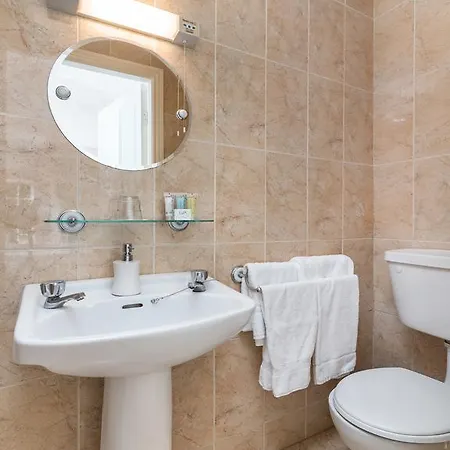 Bed & Breakfast Friars Quarter House