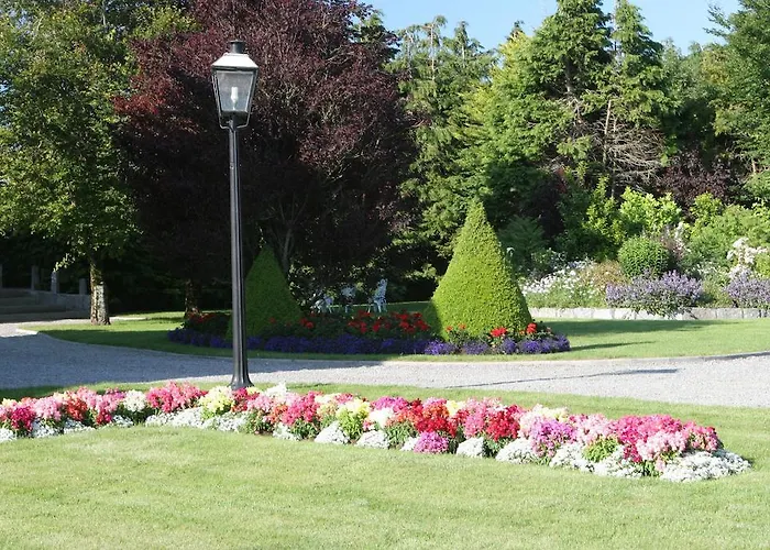 Friars Quarter House B&B 발린로브